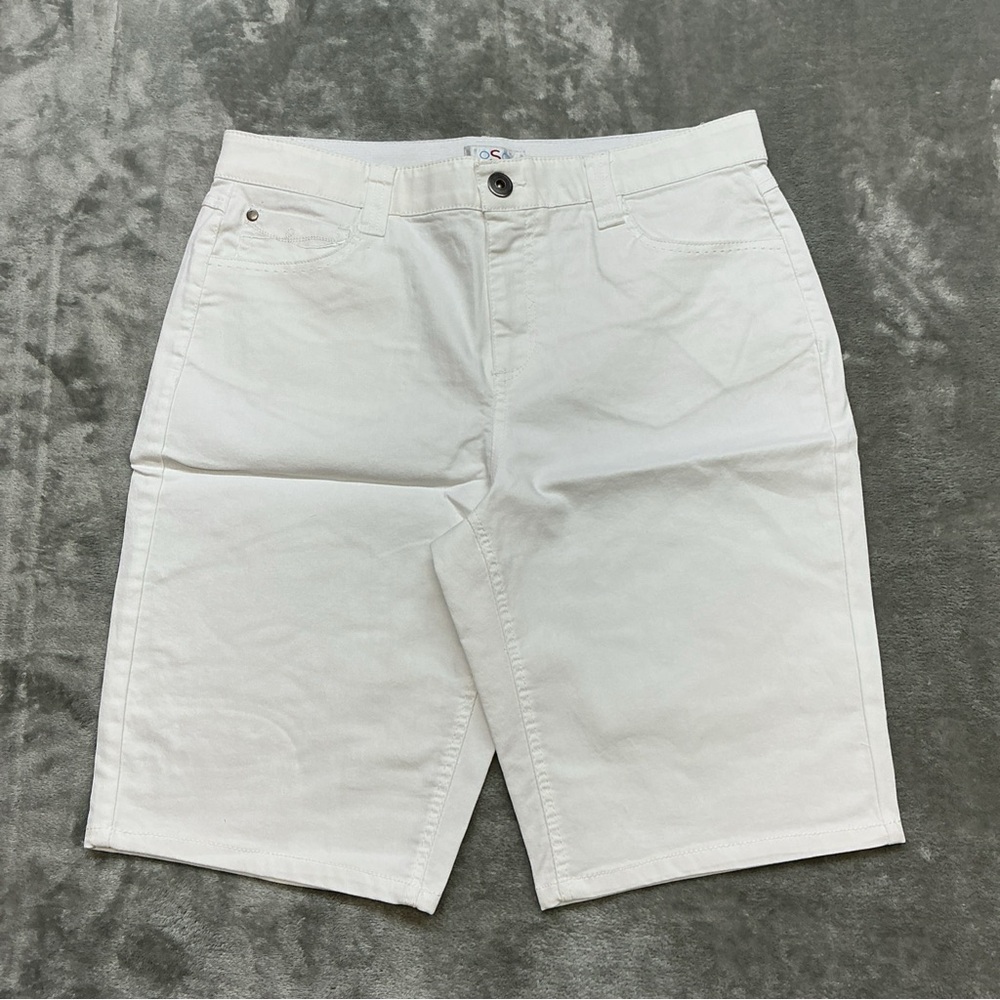 Oso Casuals Bermuda Shorts Women’s 12 white stretch NEW